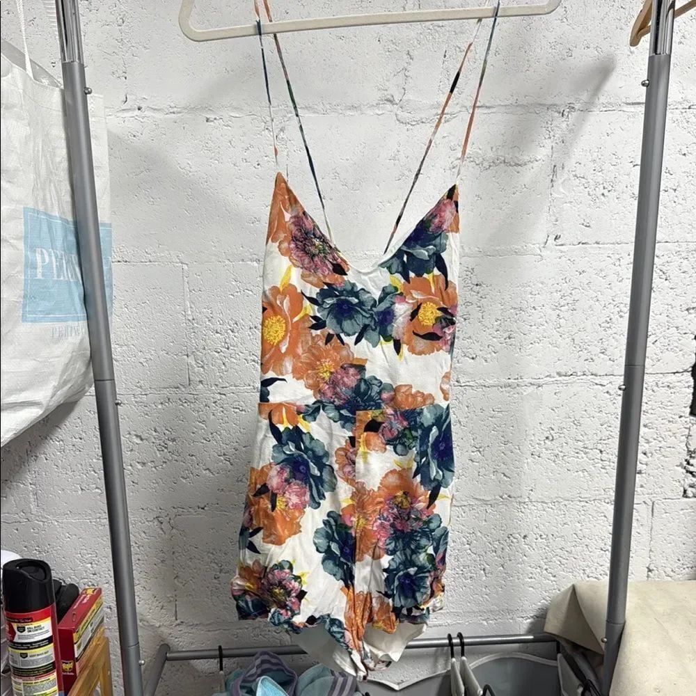 NBD Multicolor Floral Romper Size Small Corful Summer Outfit